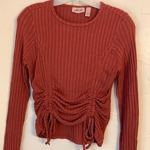 Buckle Ribbed crop sweater
